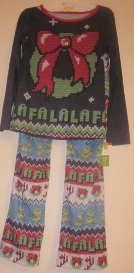 (image for) Womens Mens Christmas Wreath Sleepwear Pajamas Pjs Medium - Click Image to Close