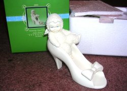 (image for) Snowbabies Mommy, Can I Wear Your Shoes Dept 56 2006