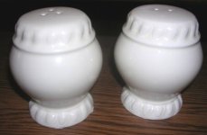 (image for) Salt and Pepper Shakers White